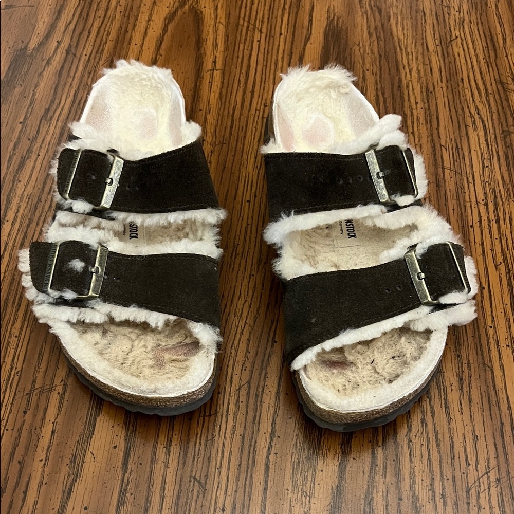 Birkenstock Arizona Women’s Shearling Buckle Sandals Size EU40
